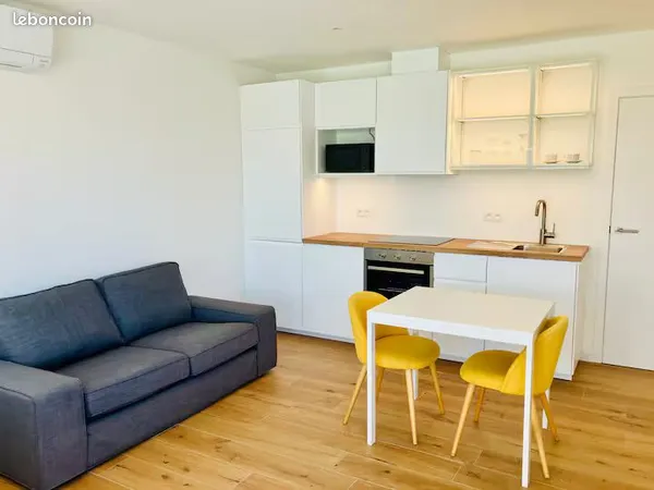 Particulier loue F2 meublé tout confort 31 m² avec parking et cave - Zéro frais d'agence