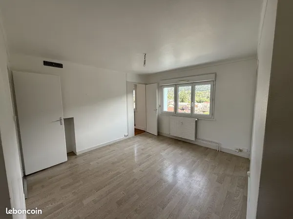 Appartement 4 pièces 64 m²