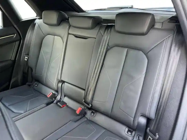 Audi Q3 35 tfsi 150 ch s tronic 7 — photo 44