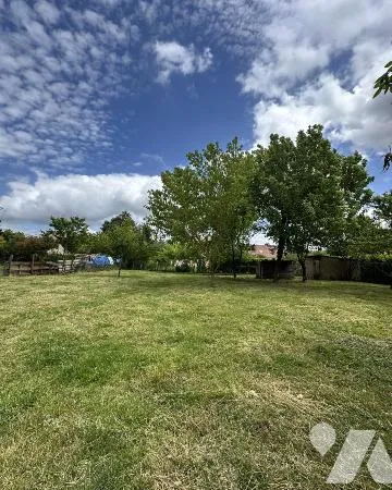 Terrain 583 m²
