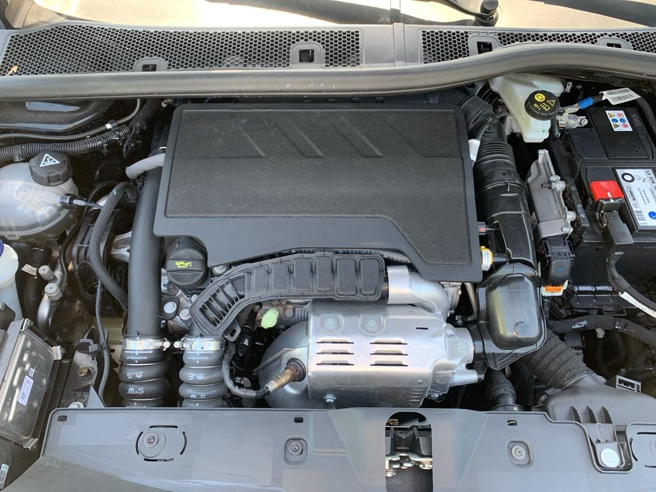 Peugeot 2008 1.2 puretech 130ch s&s gt eat8 — photo 12