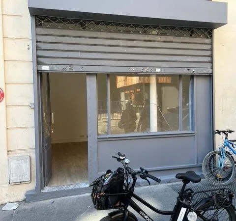 Local commercial 2 pièces 31 m²