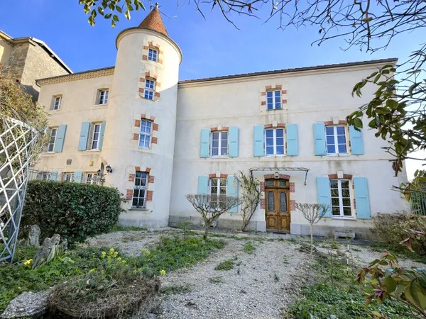 Maison 8 pièces 295 m²