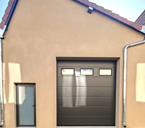 Superbe local d'activité avec bureaux neuf 125m² - Proche A7 / Sud Lyon