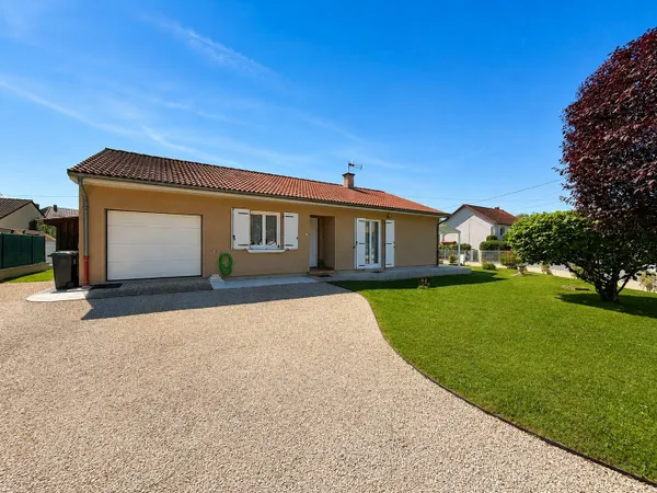 Charmante maison de plain-pied de 115 m² avec jardin,de 650 m²