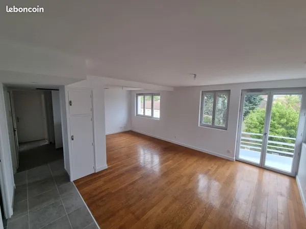 Appartement T3 climatisé avec jardin et garage - quartier Montholon
