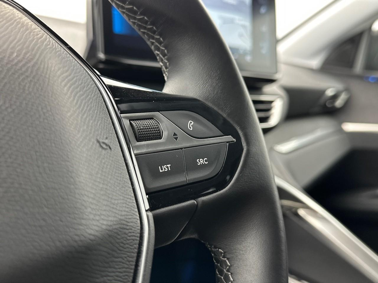 Peugeot 3008 puretech 130ch s&s eat8 allure pack — photo 19