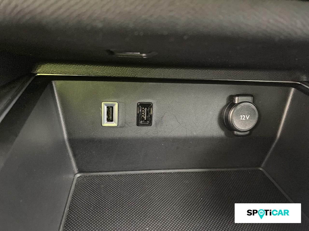 Citroën C5 Aircross bluehdi 130ch s&s c-series eat8 — photo 16