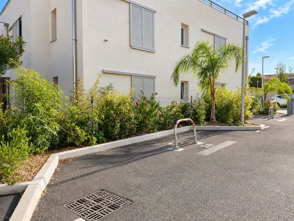 Stationnement Vente Six-Fours-les-Plages 9500€