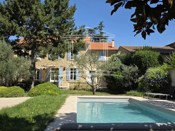 Mas de ville Sorgues