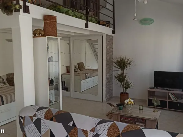 Maison avec mezzanine et terrasse