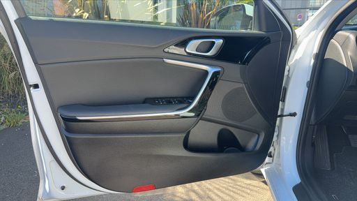Kia Ceed 1.6 CRDi 136 - Active – 2021 – 61483 km – Diesel – Boîte Manuelle — photo 18