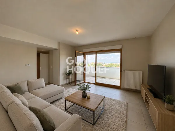 Appartement de 4 pièces (89 m²) à louer à VILLEURBANNE