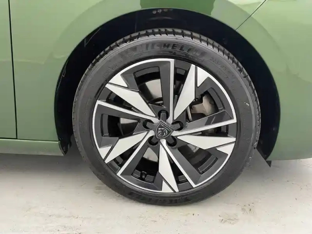 Peugeot 308 phev 180 e-eat8 — photo 52