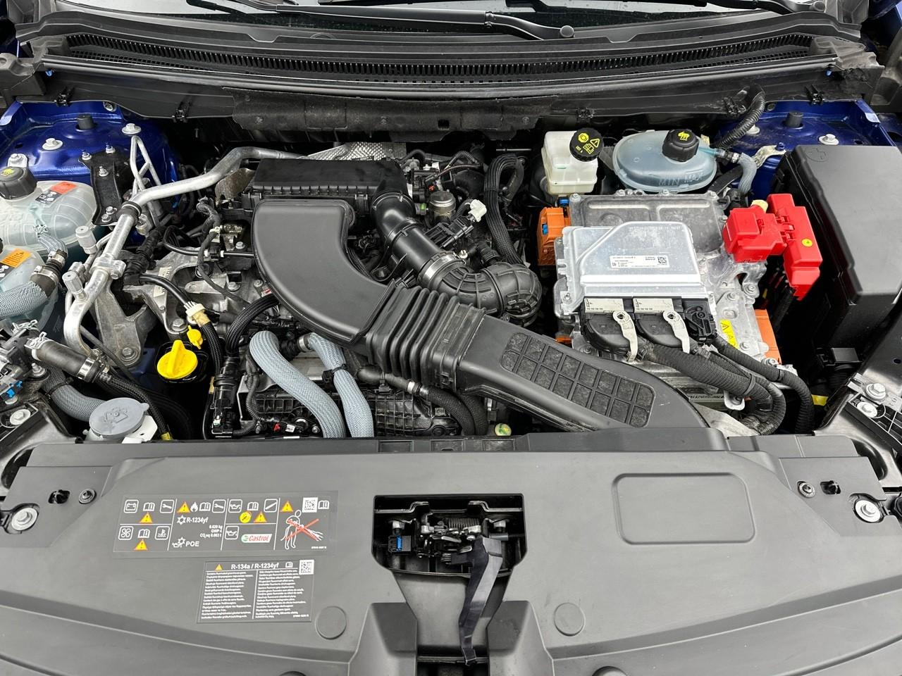 Renault Austral e-tech hybrid 200 iconic esprit alpine — photo 14