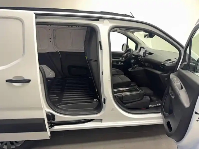 Peugeot Partner fourgon m diesel 100 ch manuelle — photo 85
