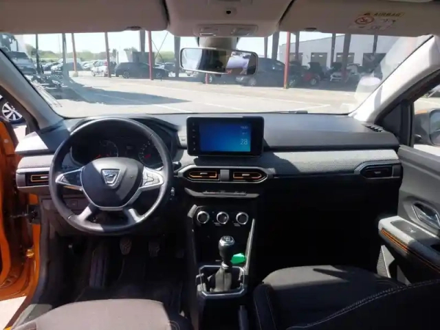 Dacia Sandero eco-g 100 — photo 10