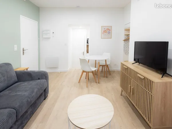 Studio meublé avec Clim - Proche Hôpital