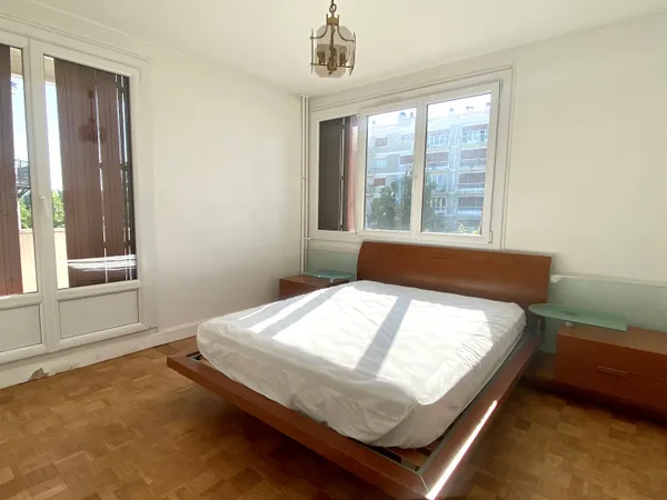 APPARTEMENT BOURG LA REINE - 3 pièce(s) - 79 m2