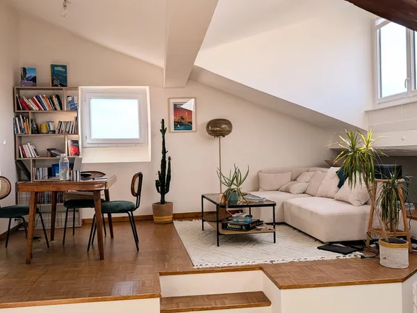 Loue appartement lumineux avec vue sur Lyon - Juillet-Août
