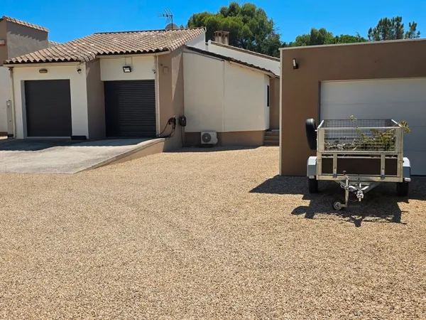 Maison de plein pied 180 m²