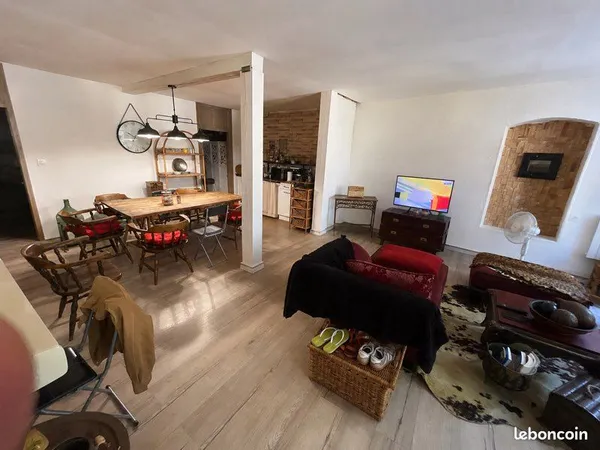 Appartement de caractère 101 m² - Vue Roya - Faibles charges