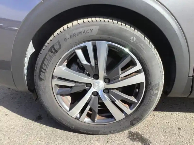 Peugeot 5008 bluehdi 130ch s&amp;s eat8 allure pack — photo 9