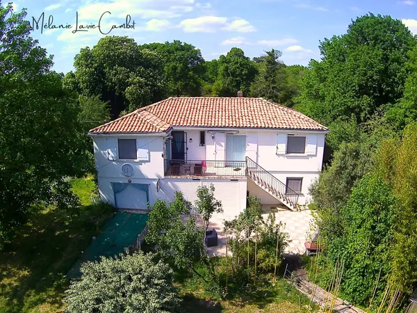 Maison T6 avec piscine