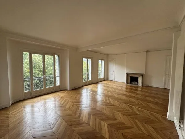 Appartement 5 pièces 158 m²