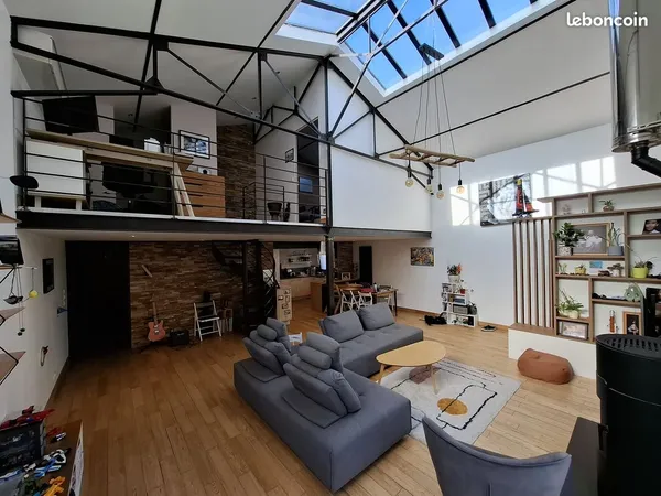 Rezé Saint-Paul / Balinière - Loft atypique de 140 m² avec terrasse