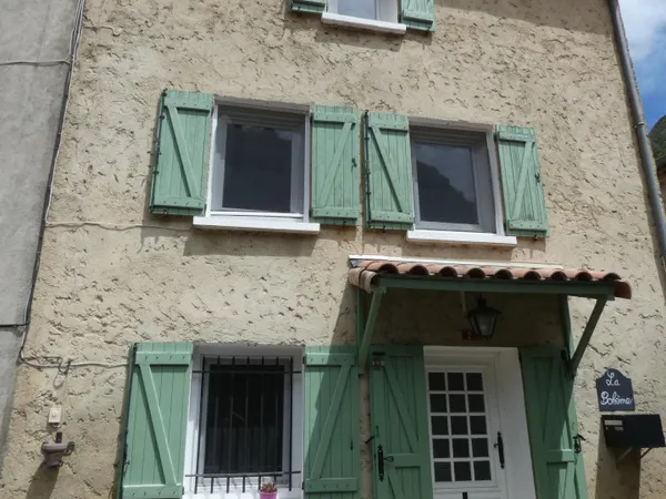 Charmante maison de village T4 de 100m² entièrement rénovée