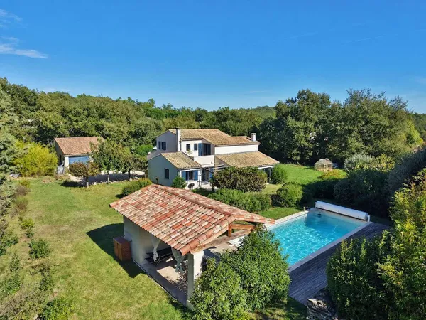 Maison 7 pièces 166 m²
