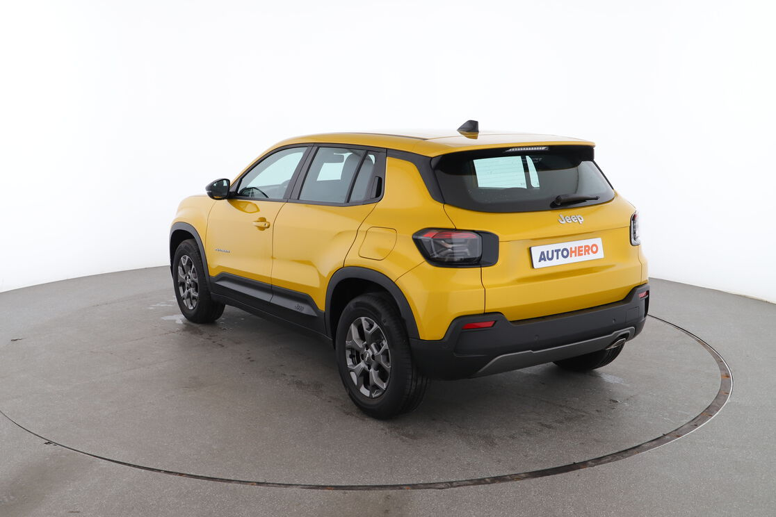 Jeep Avenger 1.2 Turbo T3 E-Hybrid Longitude BVR6 — photo 3