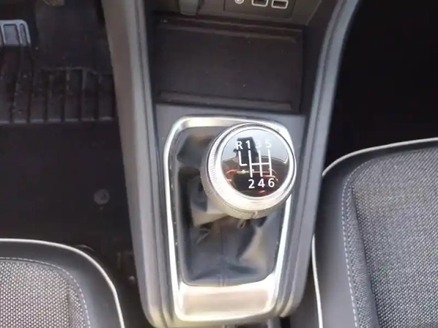 Renault Captur tce 90 — photo 13