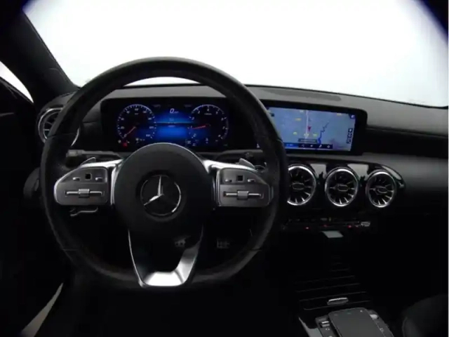 Mercedes Classe A 200 amg line — photo 12