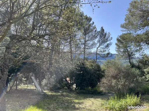 Terrain 2 000 m² Nans Les Pins