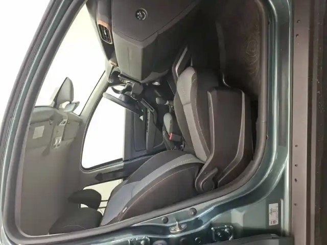 Dacia Duster tce 150 4x2 edc — photo 14