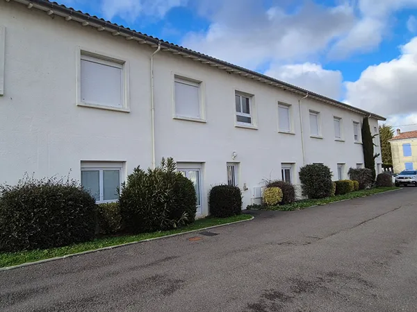 Appartement Saint Jean D Angely 4 pièce(s) 78 m2