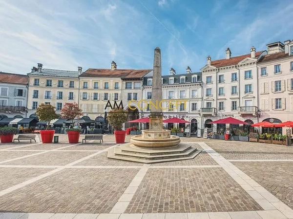 3 PIÈCES - AU COEUR DE LA PLACE TOSCANE