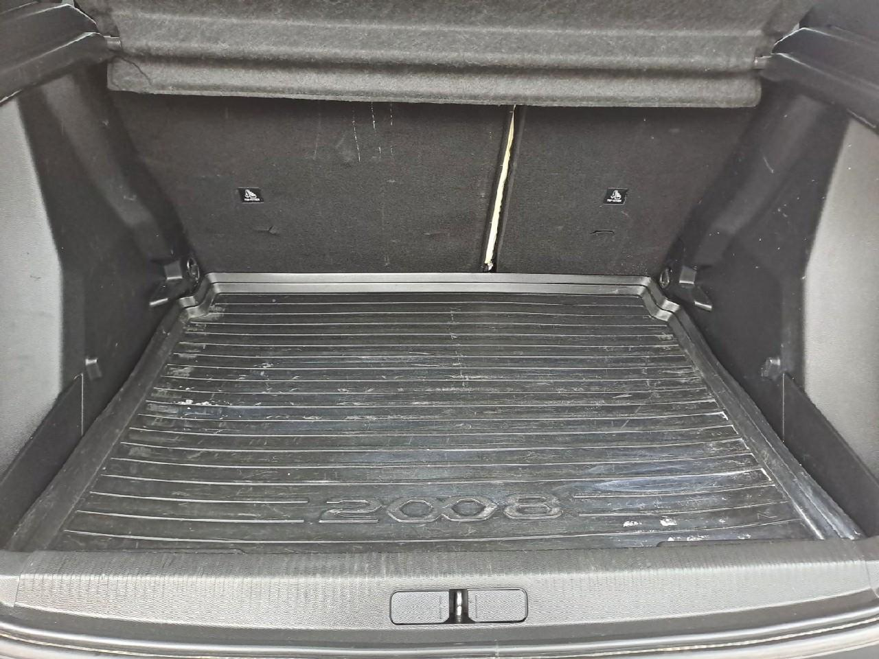 Peugeot 2008 puretech 100 s&s bvm6 active pack — photo 6