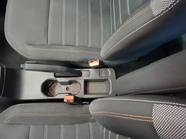 Dacia Sandero eco-g 100 — photo 29