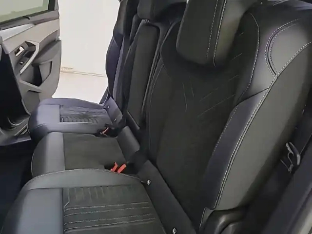 Peugeot 5008 hybrid 145 ch e-dcs6 — photo 36