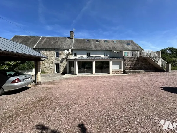 Maison 7 pièces 254 m²