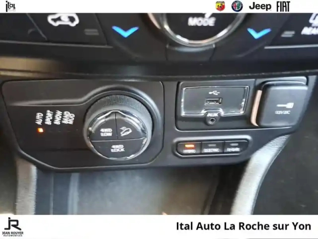 Jeep Renegade 1.3 turbo t4 190ch phev 4xe limited bva6 eawd — photo 15