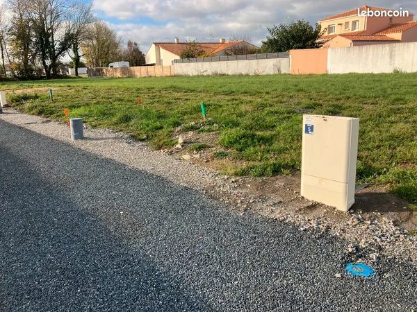 Terrains à bâtir, libres de constructeur à Challans (85)