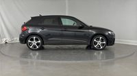 Audi A1 Sportback 30 TFSI 110ch S line S tronic 7 — photo 4