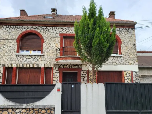 Maison 15 pièces 350 m²