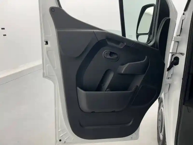 Renault Master fgn trac f3500 l2h2 blue dci 135 — photo 53