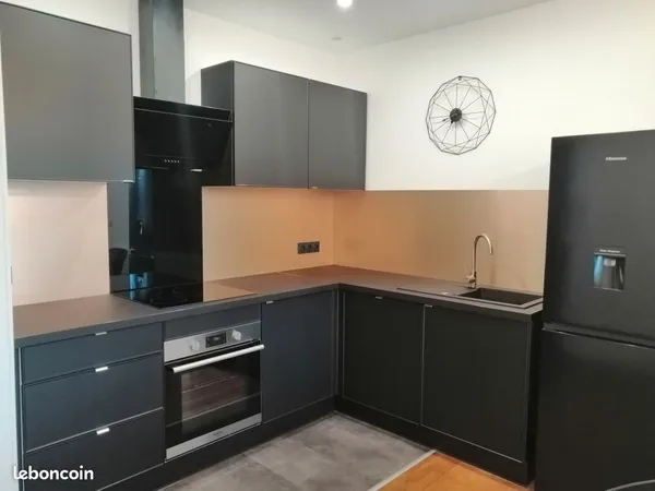 Appartement T3 meublé parking terrasse jardin