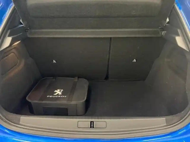 Peugeot 208 e- 136ch gt — photo 12